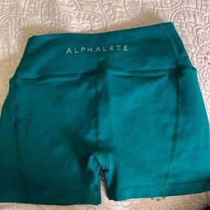 Alphalete shorts M